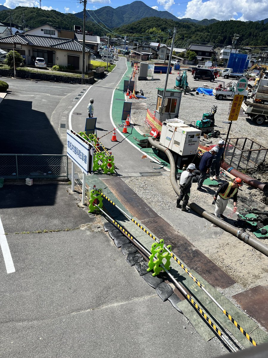 TCG_MAG's tweet photo. 【店舗前の工事について】
こんにちはトレカMAGです。

現在行われている工事ですが、9/30までは続くそうです。
そのため今月いっぱい店舗への入口が制限されると思われます。

ご不便をおかけしますが、十分にご注意ください。
よろしくお願いします。 https://t.co/CkJ0TPA519