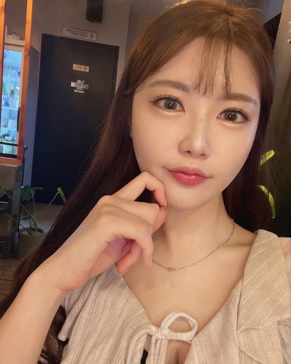 janejeff109's tweet photo. 如果跟你約會穿成這樣你會喜歡嗎💕 https://t.co/7ZrEi6nnfI