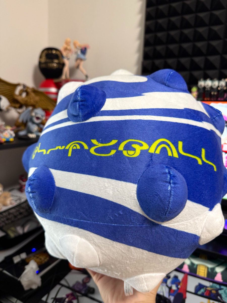 BA2_GUN's tweet photo. FF10くじ1発でお目当てのブリッツボールクッションゲット〜！！
AB賞のフィギュアも欲しくなってくるなー！ https://t.co/aEUPCe9pzc