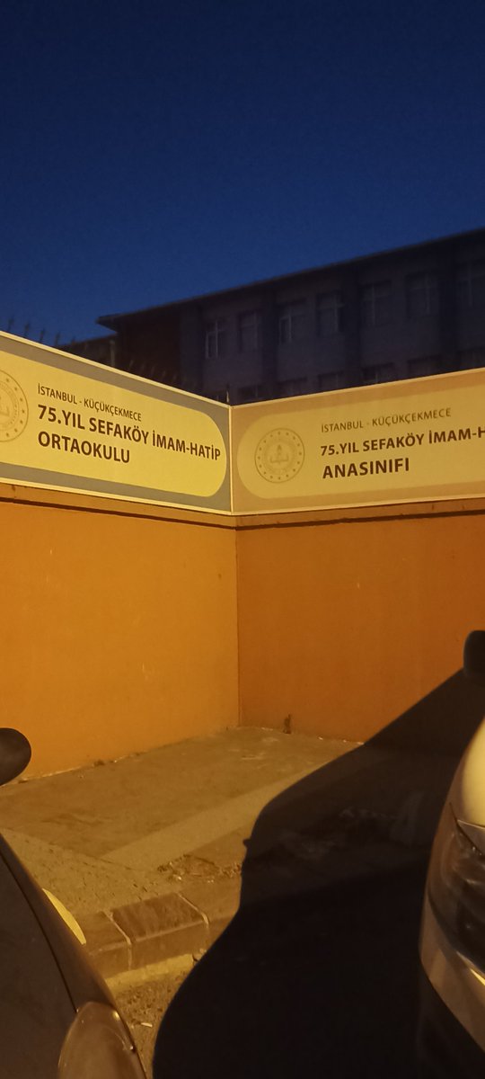 doruk_recep's tweet photo. Günaydın Küçükçekmece İnönü mahallesinde kaldırımdan su kaçağı var ve çok fazla su boşa akmaya devam ediyor @IBBcozummerkezi @Kucukcekmecemiz kolay gelsin https://t.co/2r9RSiuGGr