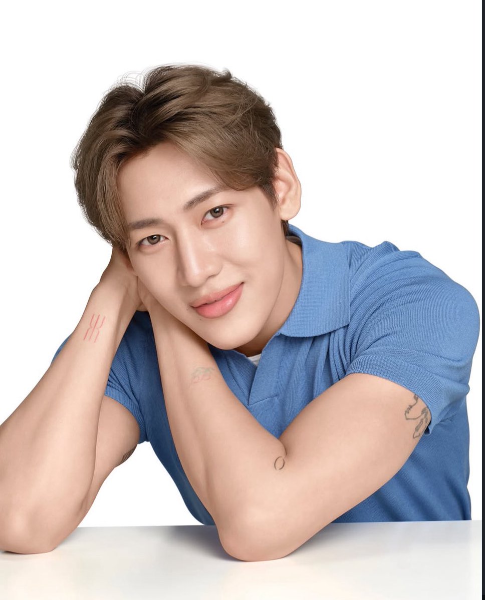 Chalermwan3's tweet photo. หล่อ ละมุนมากครับ😍🫠

#XpressionBeauty 
#ดูดีฟีลลิ่งได้เป็นตัวเองได้สุด
#SeeMoreMe
#MerzAesthetics #BamBam @BamBam1A https://t.co/OHKdQFBojC