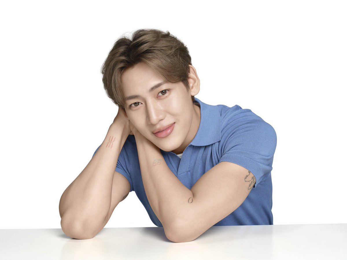 J_supportBAMBAM's tweet photo. Merz Aesthetics เปิดตัว BamBam @bambam1a ในฐานะ The Icon of Xpression Beauty เพื่อร่วมถ่ายทอดแนวคิด Xpression Beauty

#MerzAestheicsxBamBam  
#XpressionBeauty #ดูดีฟีลลิ่งได้เป็นตัวเองได้สุด #SeeMoreMe #MerzAesthetics #BamBam https://t.co/WycYOQTFI6