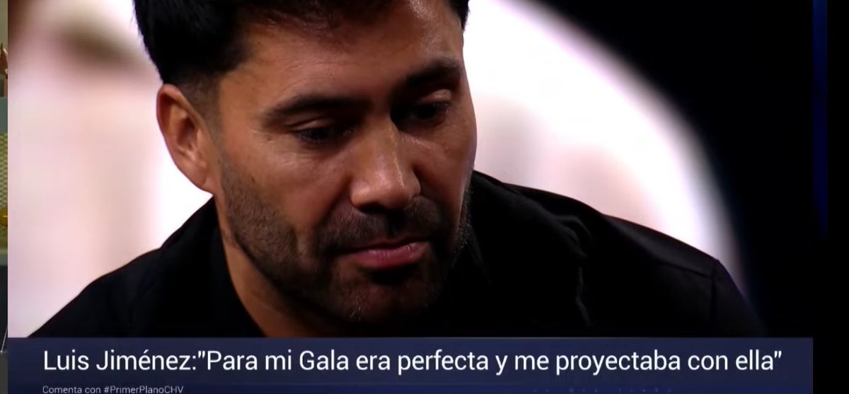 camilab985796's tweet photo. Un wn te puede pedir matrimonio e invitarte a vivir al otro lado del mundo con él mientras te está cagando como si nada para luego decir que eras perfecta y que planeaba una vida contigo ¿Qué sentido tiene hacerle daño así a quien amas? . #PrimerPlanoCHV #Gala #Luisjimenez https://t.co/J3TTz4x71i