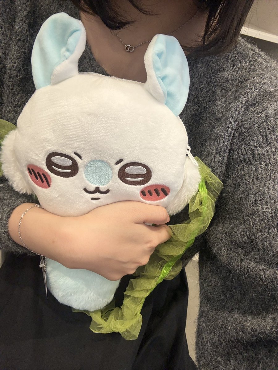 m_dc054's tweet photo. ちいかわ昆布締めショルダー、モモンガ
2,500円でゲトった。
ランダムに選んだのにクリアカードの被りやばい笑 https://t.co/jCPLi49U0s