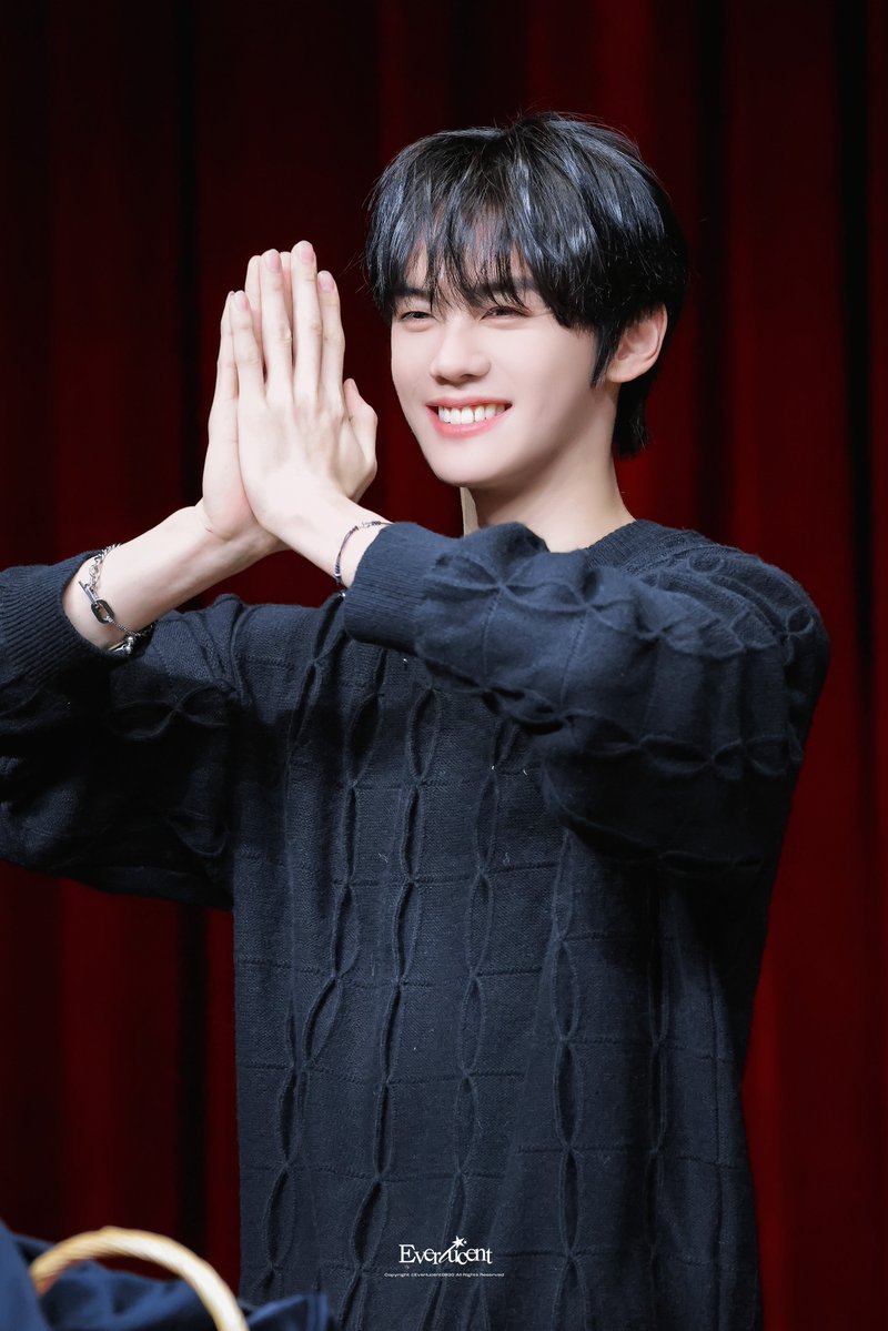 Everlucent0830's tweet photo. 🗒️250912 
#김규빈 #KIMGYUVIN #AND2BLE #앤더블 https://t.co/1SgghFsXlL