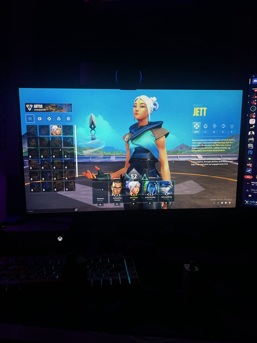 mootmootxxiii's tweet photo. what else would i be playing :) @FinalFormHQ https://t.co/bTcc6AGQna