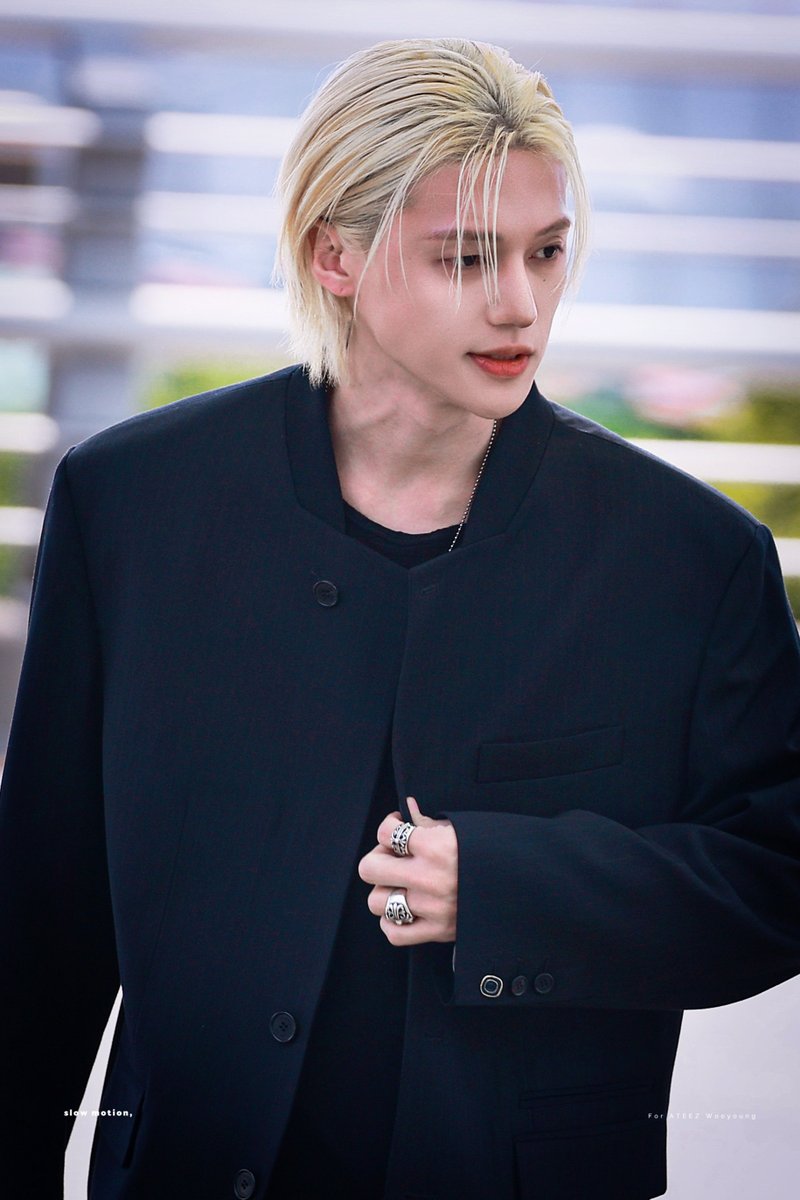 slovvotion's tweet photo. 260911 ICN 출국 HD

#WOOYOUNG #우영
#ATEEZ #에이티즈 https://t.co/lkQo77MMHF