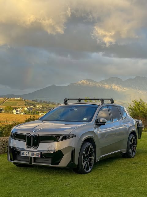 KatherineKmnla's tweet photo. This week I’m driving the all-new Toyota Land Cruiser FJ VX, priced at R761, 000. I’m still undecided on the styling—some angles work, others don’t. What do you think? My full YouTube review drops later this week. https://t.co/G9qBcYonXY