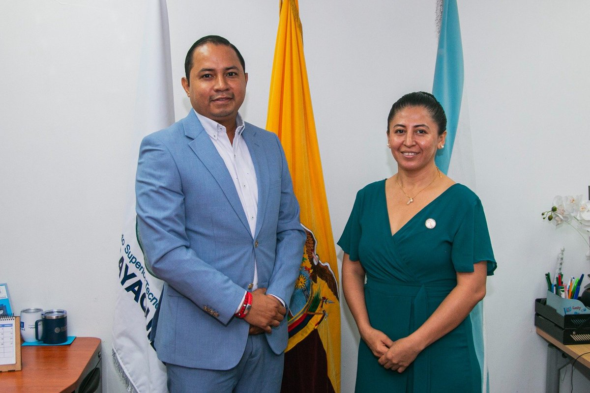 FreddyToMa5's tweet photo. 🤝 Suscribimos un nuevo Convenio Marco de Cooperación Interinstitucional entre el Instituto Superior Tecnológico Guayaquil y el Instituto Superior Tecnológico Tecnópolis, orientado a generar estrategias de mejora continua y fortalecer la educación superior tecnológica. 🎓🚀
#ISTG https://t.co/AS33Tomqdj