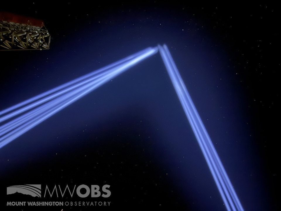 MWObs's tweet photo. The first clear night since Wednesday allowed the first unobstructed views of the Honor Summit lights from the summit, seen here backlighting the tower, the parapet, and a vertical shot where the parallel light beams appear to cross. (1/2) https://t.co/YH21dJ7q9x