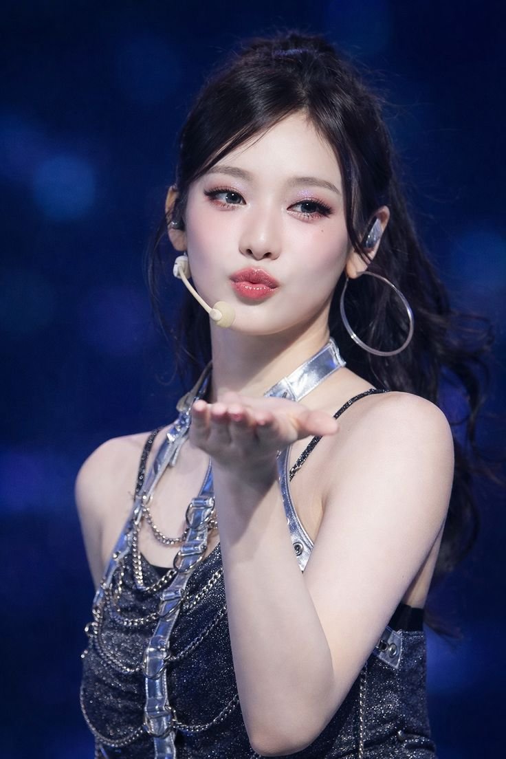 SANWISH67's tweet photo. #ningning ✨ https://t.co/os9H5Pv6pK