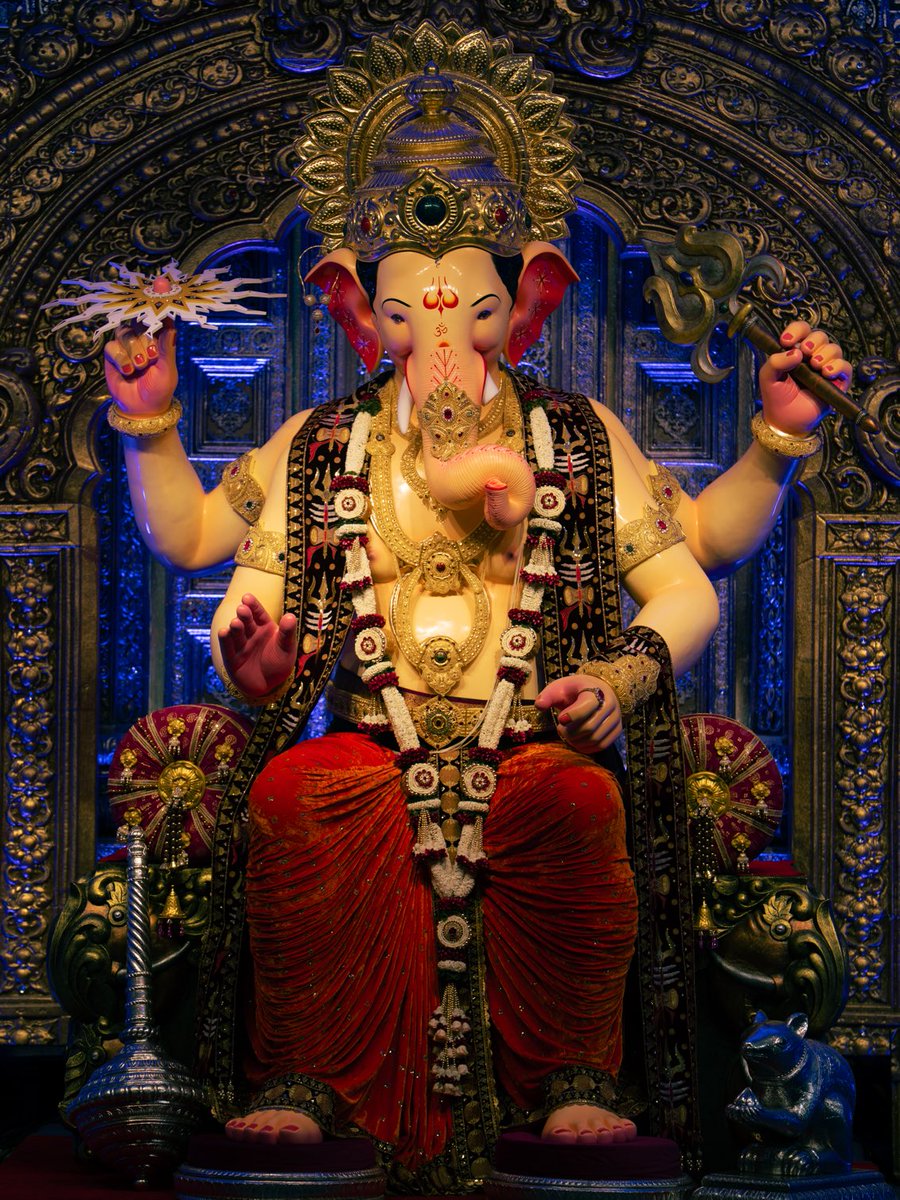 haram_khor_'s tweet photo. LALBAUG CHA RAJA 2026 THROUGH MY LENS. https://t.co/V0zZ9IXHfd