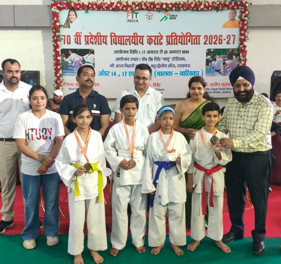 PardadaPardadi's tweet photo. 🥋🏆 3 medals for Pardada Pardadi Girls at the 70th SGFI State Level Karate Championship!

🥈 Rajiya — U-14
🥈 Khushi — U-19
🥉 Gungun — U-19
When girls get the opportunity, they rise and shine! 💚
#PardadaPardadi #GirlsInSports #KarateChampions https://t.co/XKybopI0uE