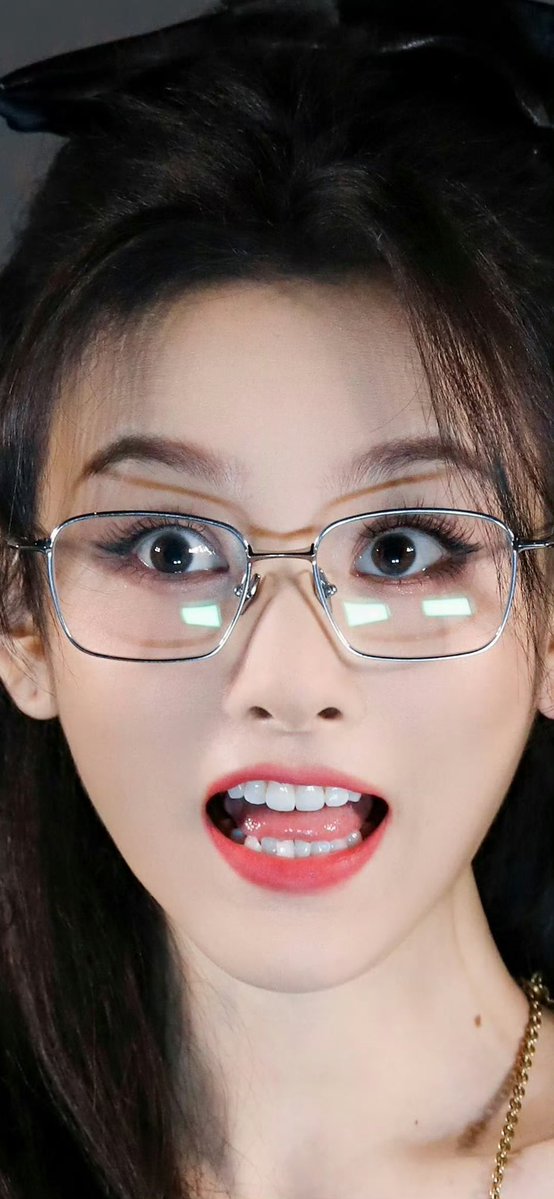 HayesLydia68437's tweet photo. 宋祖儿的樱桃小嘴👄，是我最喜欢的 https://t.co/lfMGupupJ5