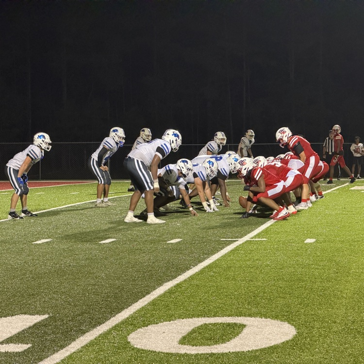 StarCitySchools's tweet photo. Dogs Win!

Star City 39
Drew Central 28 https://t.co/kCKstCh4mC