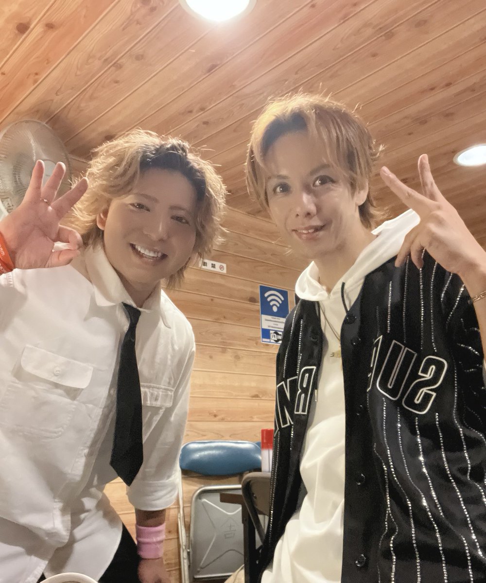 KensakuKishida's tweet photo. さー！名古屋初日！
真っ花くんとの2マンライブだー！

楽しみすぎるっ💙

会場でも配信でも暖かく見守ってー･:*+.\(( °ω° ))/.:+ https://t.co/McGW065Kgk