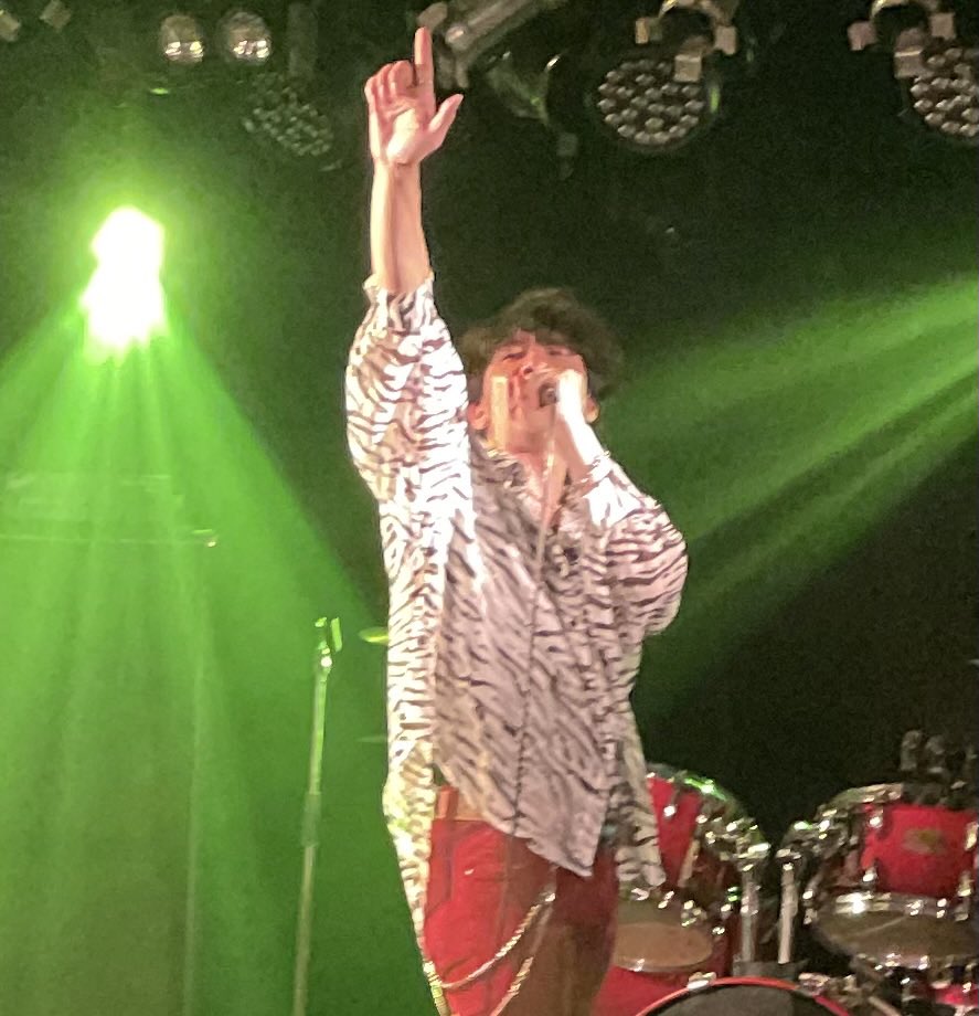 JinbE_TC2000's tweet photo. 昨日のライブのセトリです🎶

･狂乱Hey Kids!!/THE ORAL CIGARETTES
･裸の勇者/Vaundy
･今まで何度も/ザ・マスミサイル
･燦然/SUPER BEAVER

盛り上げてくださった皆さん、ありがとうございました✨️✨️ https://t.co/WWMEyjZwzo