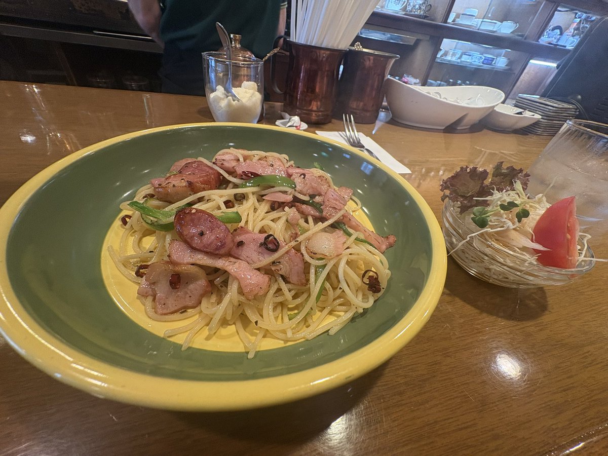 BeerNO1's tweet photo. ２０年ぶりに来た　変わらないペペロンチーノ https://t.co/ApidrZZVQh