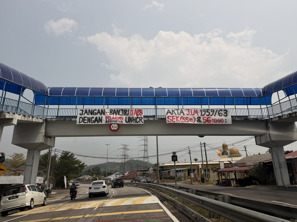 HezeriSamsuri's tweet photo. Memang ada pejuang kuat kat Abu Bakar Baginda ni… 

Bagus, baru ada orang bukak mata. https://t.co/e45q5z3ZeE