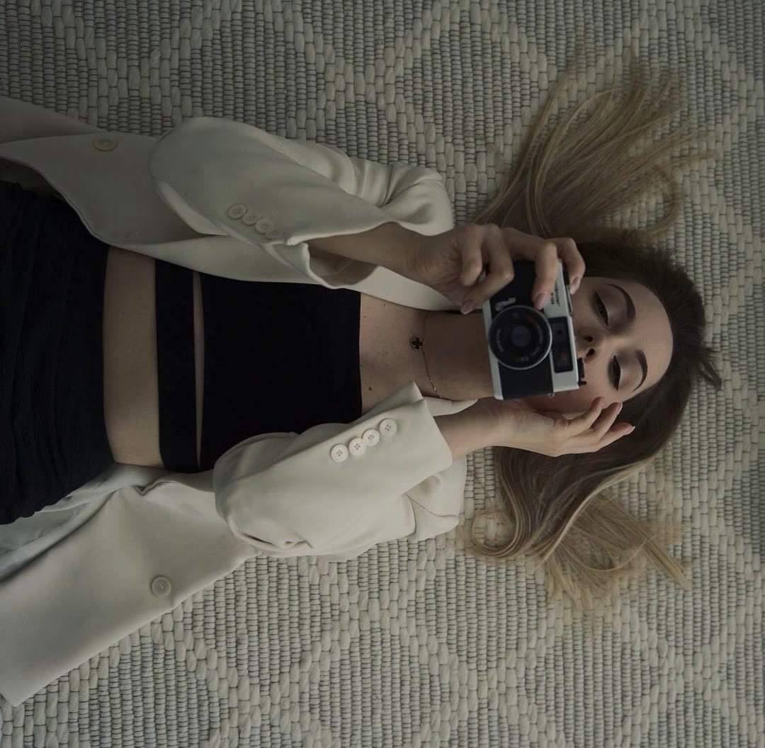 HendAdly7's tweet photo. Be a dreamer and a doer.02789
Winter nights are long, and so are my thoughts. https://t.co/UEdggAjMzr