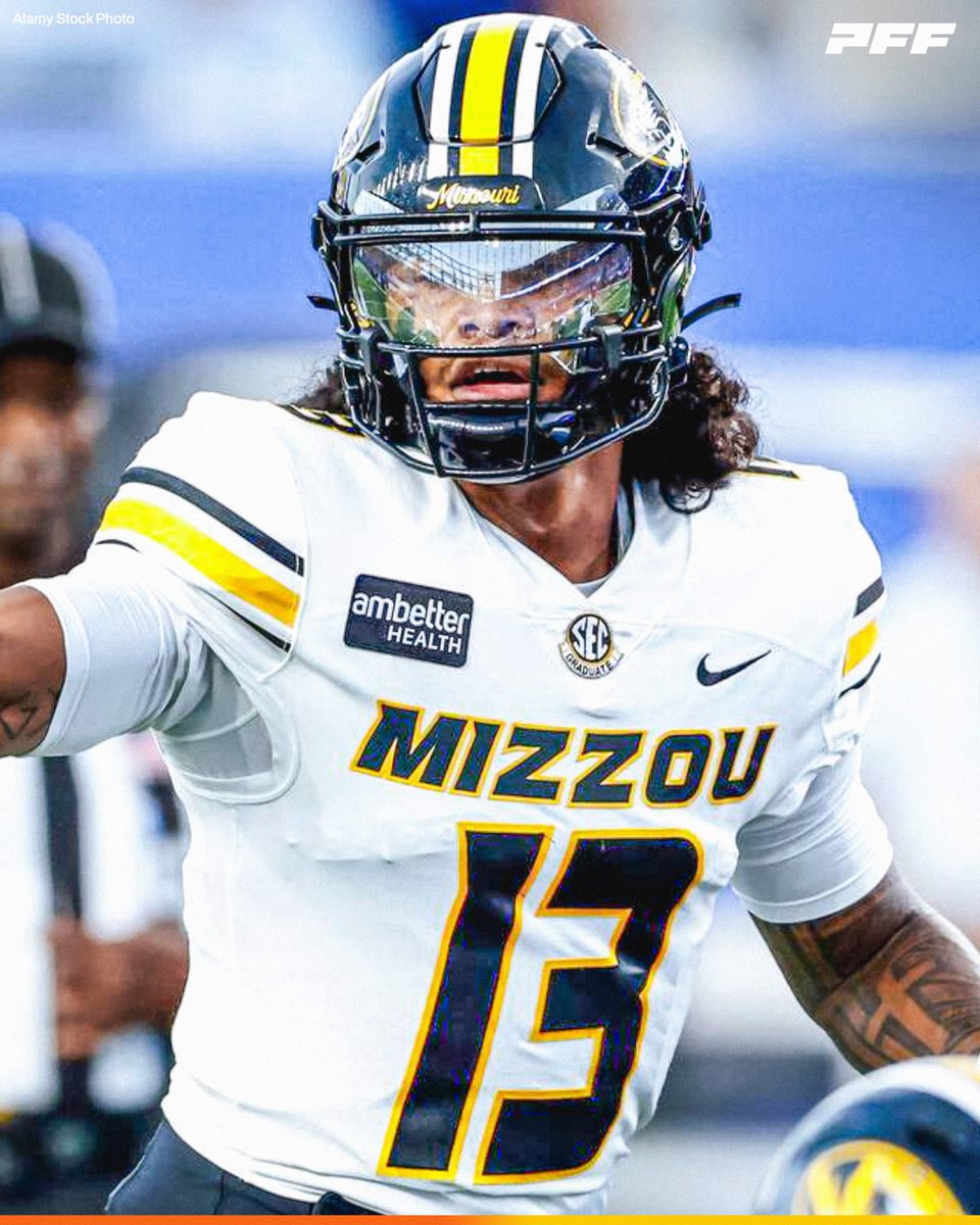 PFF_College's tweet photo. Missouri QB Austin Simmons | Week 2 vs Kansas:

🐯 19/29
🐯 292 YDS
🐯 3 TDS
🐯 0 INTS

@MizzouFootball https://t.co/jcke2B6uRN