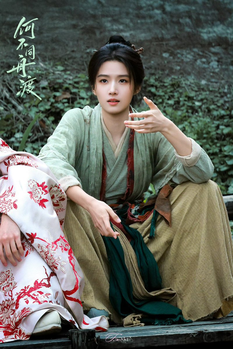 wonn23's tweet photo. Actress #LuYuXiao ‘s upcoming works ;

🌙 #WhenIMeetTheMoon as #YunLi
🛶 #DancingWithTheTide as #NanYi
🎬 #TheLastConfession as #XiaoYuan
👸�� #Revenge as #SuLuoWei https://t.co/q6Pu32BTmx