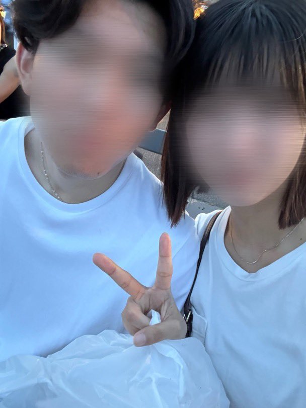y8dtti8's tweet photo. 今年は一緒に花火大会行けた🎇 https://t.co/cwPBB5fUhO