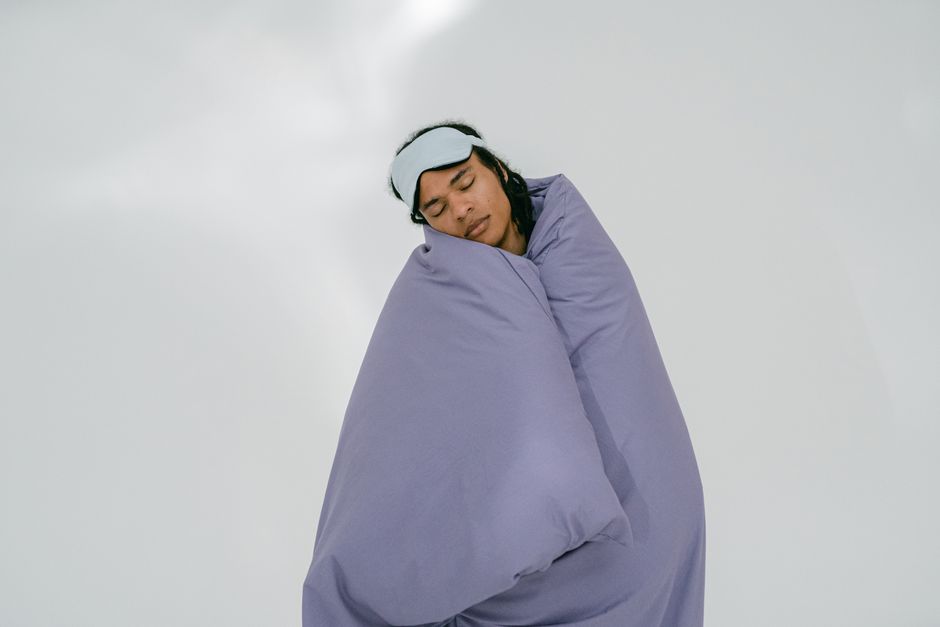 CharlenePa5p's tweet photo. Is your sleep schedule failing you? Restorative Rhythms offers science-backed insomnia relief: follow the 3-2-1 rule, cool your room, clear your mind, and leave bed after 20 minutes. Try 4-7-8 breathing to relax. https://t.co/B45rmqpNho