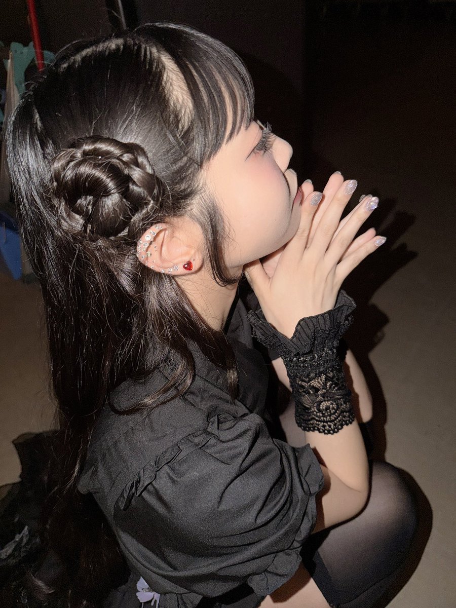 satohina1223's tweet photo. 耳キラ💎👂
爪キティ💅🐈🌸 https://t.co/UrjVOhKUU5