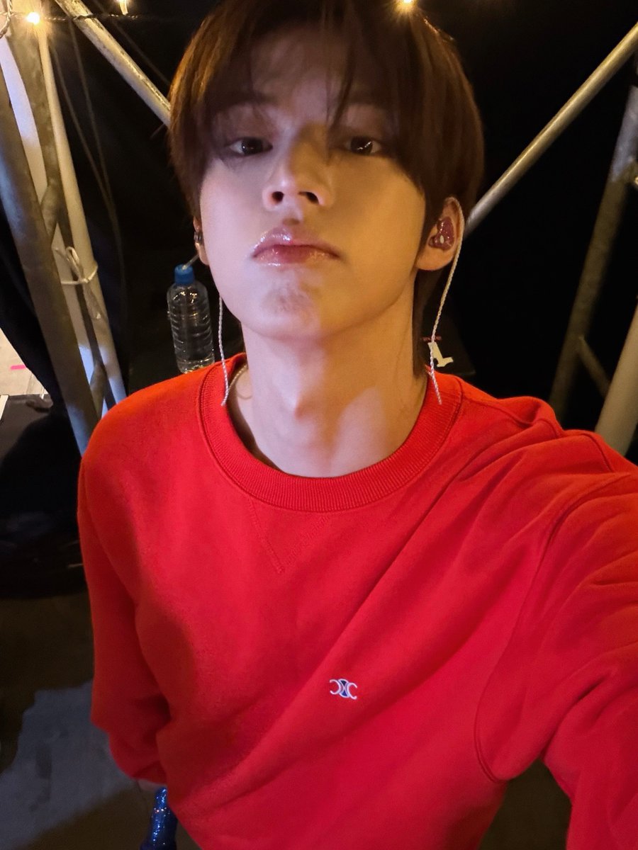ZestyCakep's tweet photo. Kesibukannya apa akhir-akhir ini kalo boleh naksir? @YoungjaeSouda https://t.co/qSyz0PItnp