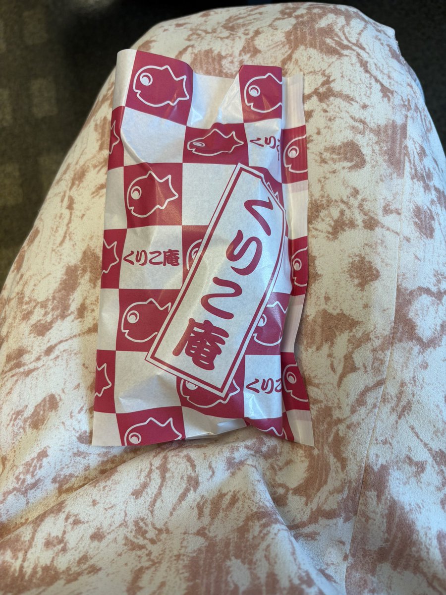 Mican15Sakura's tweet photo. 秋の収穫祭が始まりましたよー！
こちらに越してきてから、すっかりくりこあん信者になりました
#くりこ庵
@Y_kurikoan https://t.co/TiqTf6K4Vm