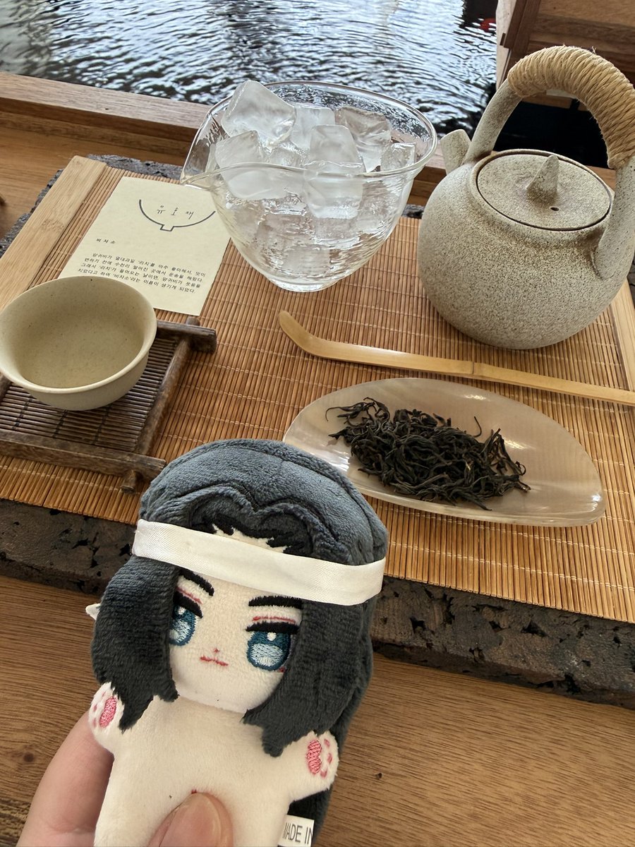 danghoney_jmt's tweet photo. 일반인의 영역에 씹덕 진출 성공 https://t.co/dIU5fVWxc9