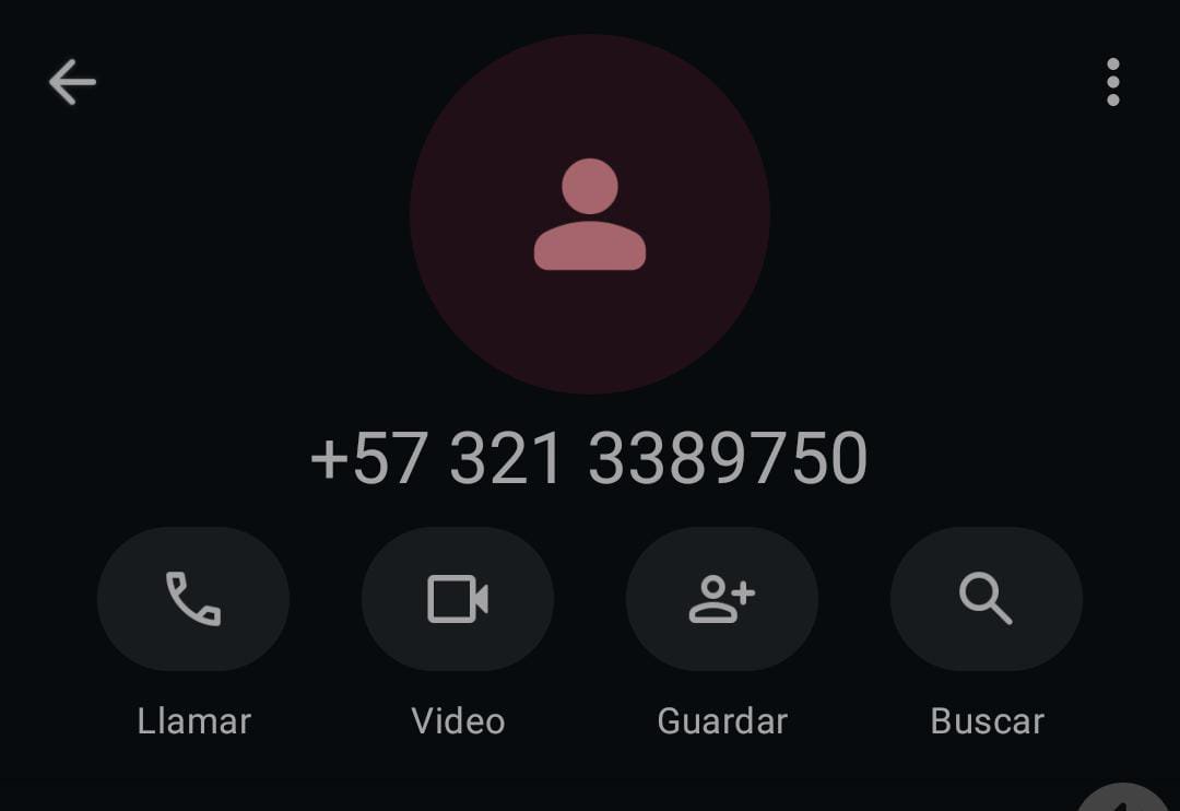 qtispa's tweet photo. alguien conoce a esta loquita? amigues es una estafadora de mrda, lo peor es que ashhh, no desaparece de una, sino que juega contigo hacer amiguitas x toda la vida para luego darte una patada por detrás 
#bts #estafa https://t.co/aCVjwYHcwl