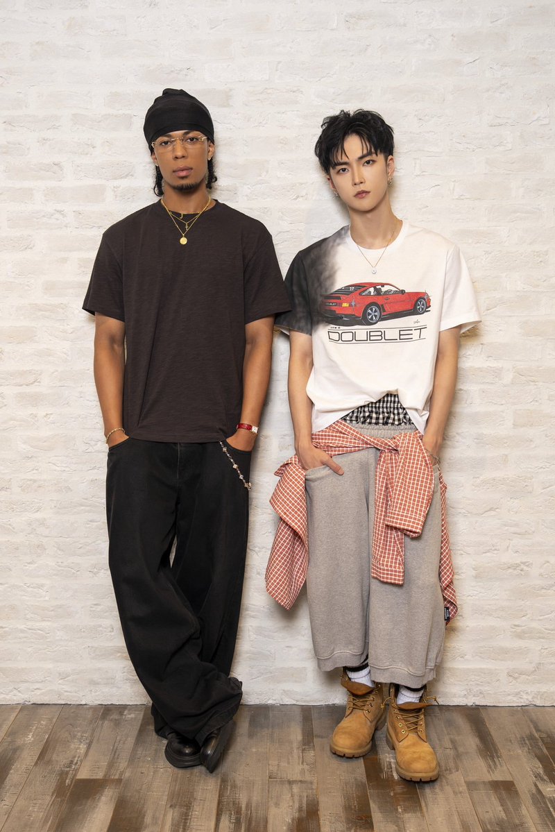 oceanxoul's tweet photo. 🍀: About my experience with jimmy-nim, he first spoke to me in english but japanese is more comfortable for me, so he switched right away. We chatted a bit and he looked like a model. I’d heard his voice before and his visuals matched it so well. He’s seriously cool and tall. https://t.co/4bbY3TEkF8