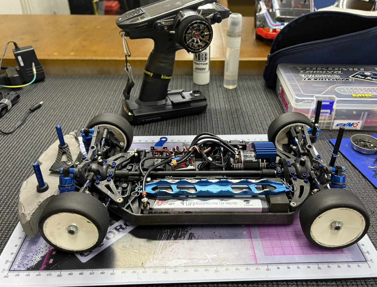 rcpokopokof1's tweet photo. むちゃ曲がる‼️

#teamassociated 
#TC3
#フロントワンウェイ
＃ラジ天名古屋 https://t.co/ecxGfK5alT