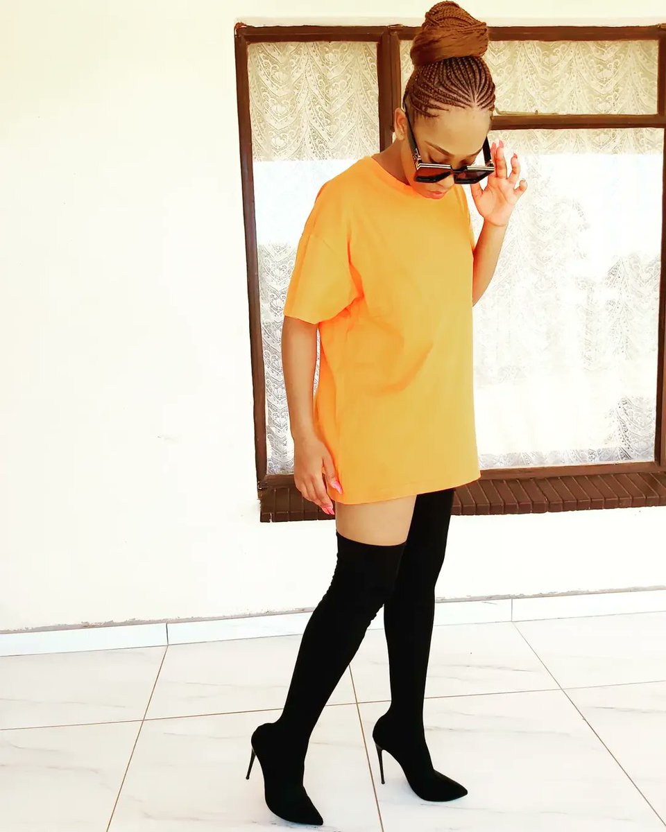 MarkettaHekzp's tweet photo. Happiness begins when you stop comparing yourself to others and realize it comes from within. https://t.co/DdSA2ByKPh