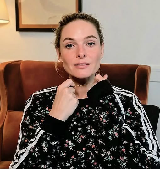 RebeccaFan14's tweet photo. #RebeccaFerguson https://t.co/czPpJha38g