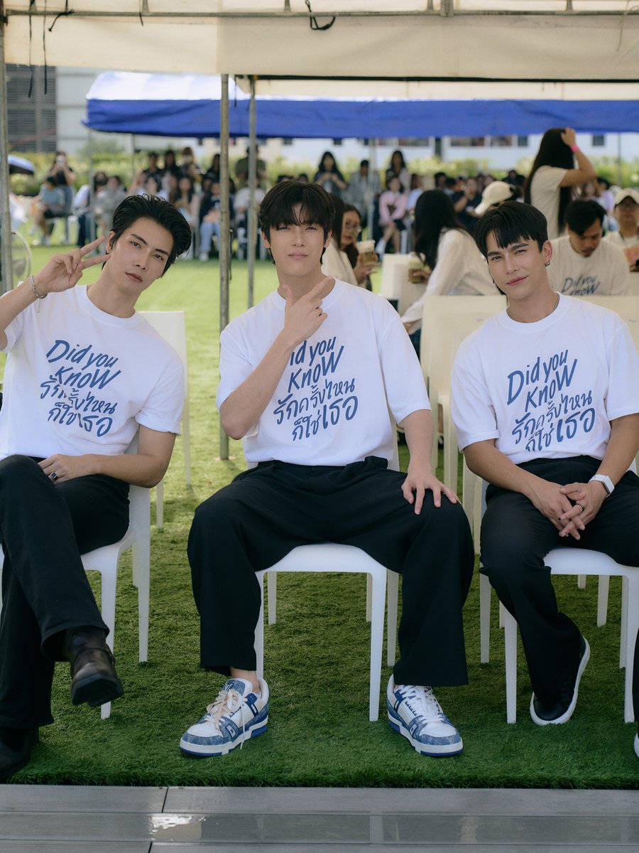 DomundiTV's tweet photo. ภาพบรรยากาศพิธีบวงสรวงซีรีส์ Did You Know | รักครั้งไหนก็ใช่เธอ 🩺✨

ขอขอบคุณแฟน ๆ ทุกคนที่เดินทางมาเจอกัน รวมถึงทุกกำลังใจที่ส่งมาให้กันตลอดทั้งงานนะคะ

ฝากทุกคนติดตามและส่งกำลังใจให้ “แม้ก” @mmaxmaxxxx “จิมมี่” @jimmy_jimmoi และ “เจที” @jjaypf รวมถึงนักแสดงและทีมงานของซีรีส์เรื่องนี้ด้วยนะคะ 🥰🫶🏻

Did You Know Worship 
#บวงสรวงDidYouKnow