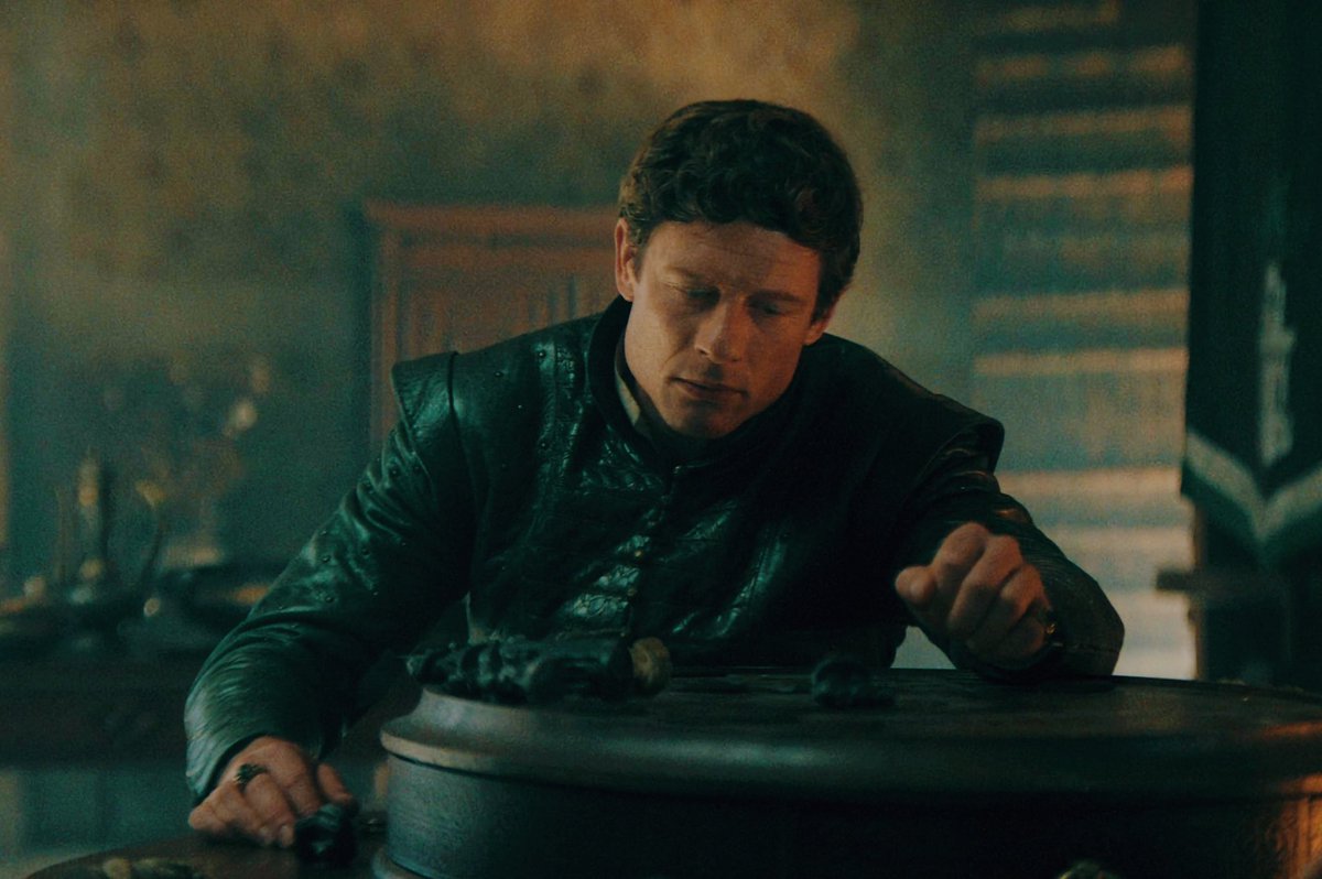 velaryonsfic's tweet photo. I’ll forever be fascinated by Ormund’s self soothing techniques, and him also momentarily pausing each time he loses it when Daeron obviously reacts badly. https://t.co/ipARgJwenj