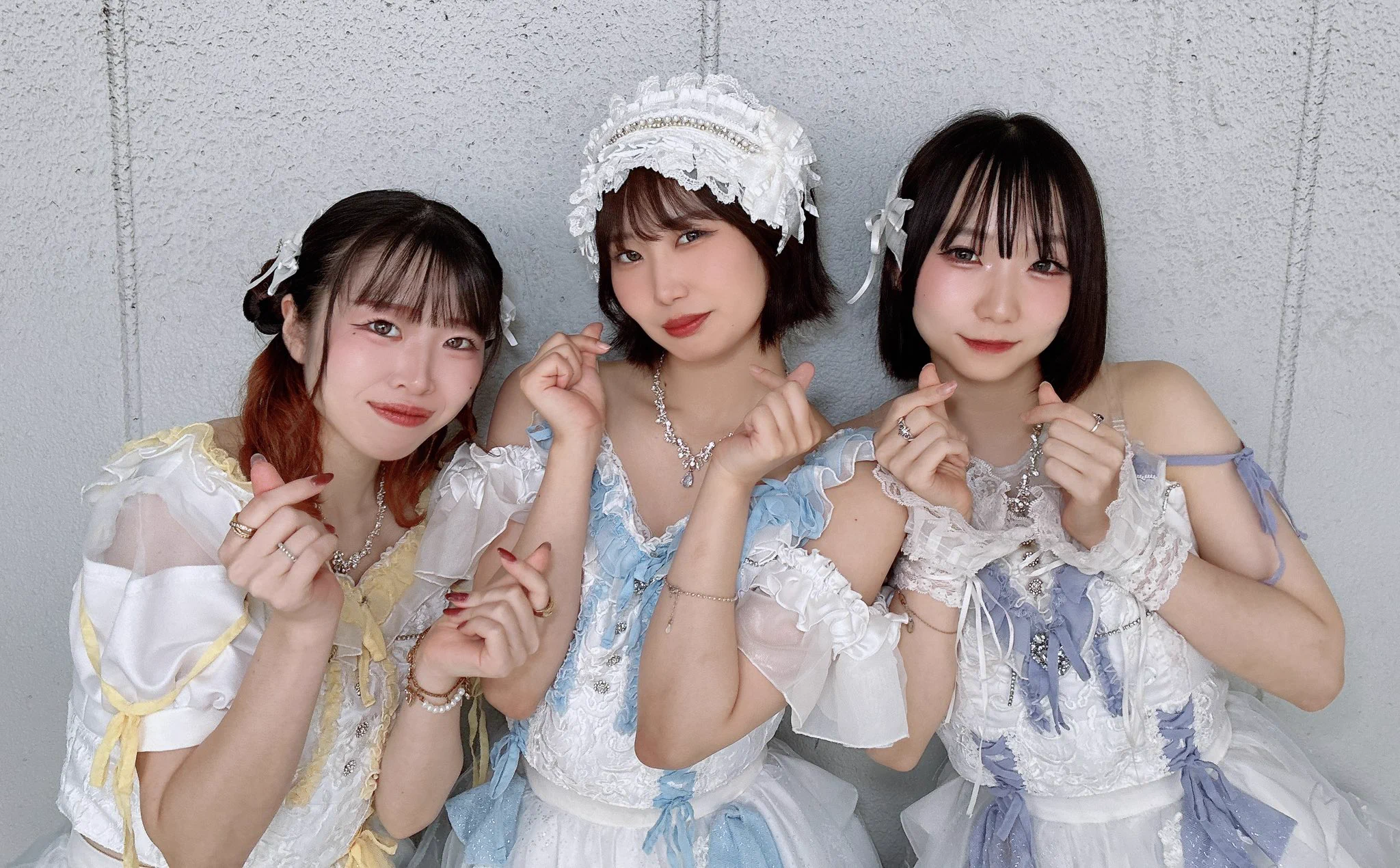 TWINS ツインズ PARTY 2nd ver. 香港盤BOX仕様 新品未開封 白色の1ページ on X: 