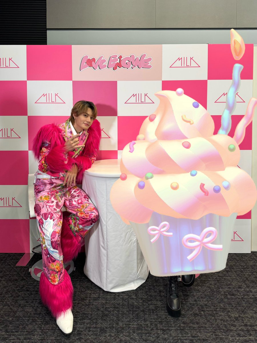 Milmil777_'s tweet photo. 2ショ会　1部
時ユニポーズこれでした！！
中にSPの方もいてびっくり😳
本当にちょこっとだけ佐野くんから喋ってくれます🫶 https://t.co/Bv2nJiVcD6
