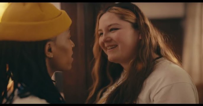 HawkinPromo's tweet photo. Review: Cora Bora (2023) – Director: Hannah Utt

Comedy, Drama

Cora, a struggling LA musician, returns home to win back her ex. This awkward, chaotic indie comedy is funny, cringey, and heartfelt, with Megan Stalter delivering a hilariously https://t.co/D7jGtCmcwe