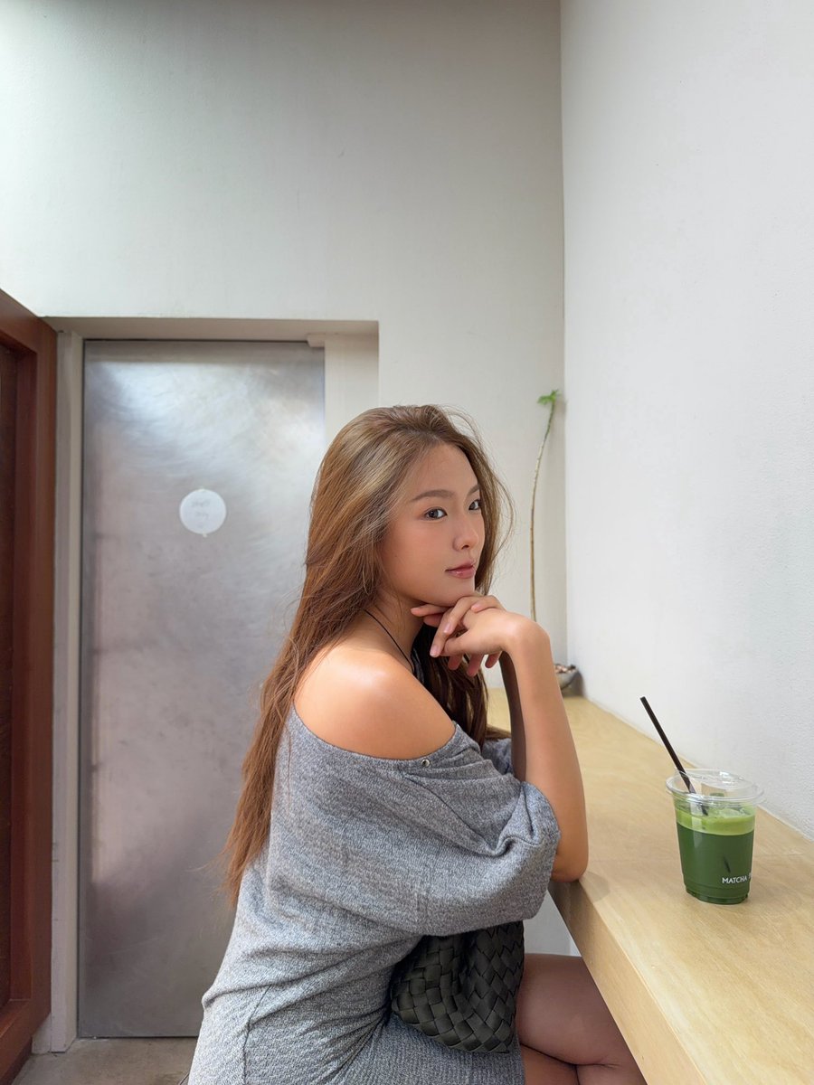 BelikeaQueen99's tweet photo. น้องเนปจูน ทรงหมวยอินเตอร์ ผิวสีน้ำผึ้ง คือดีมาก ติ๊กถูกหมด สวยยูนีค ยิ้มทีโคตรจะน่ารัก การแสดงก็เริ่ด https://t.co/Dr2UONbAtf