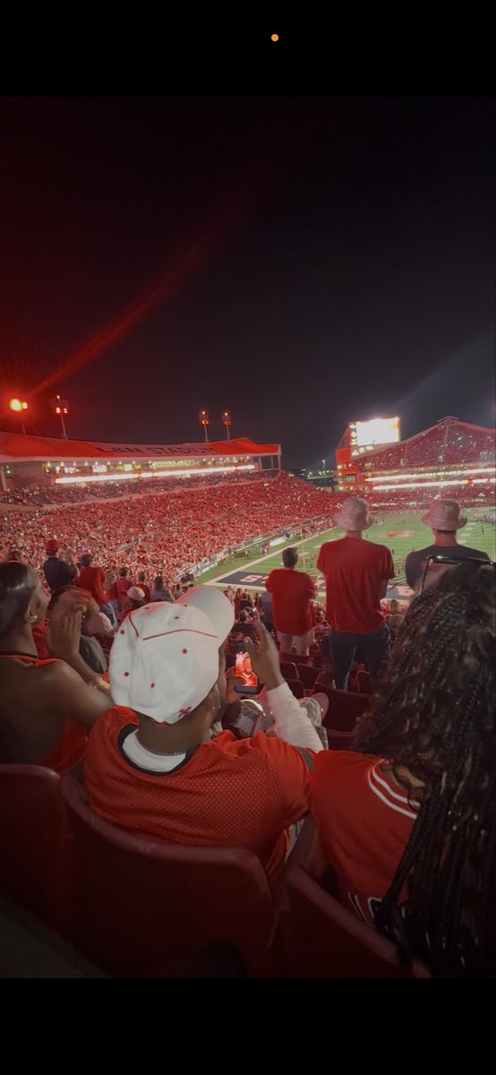 Drezzo43's tweet photo. First Home Game 59-13 @LouisvilleFB @GoCards #GoCards #L1C4 https://t.co/9aVBpXOwrC