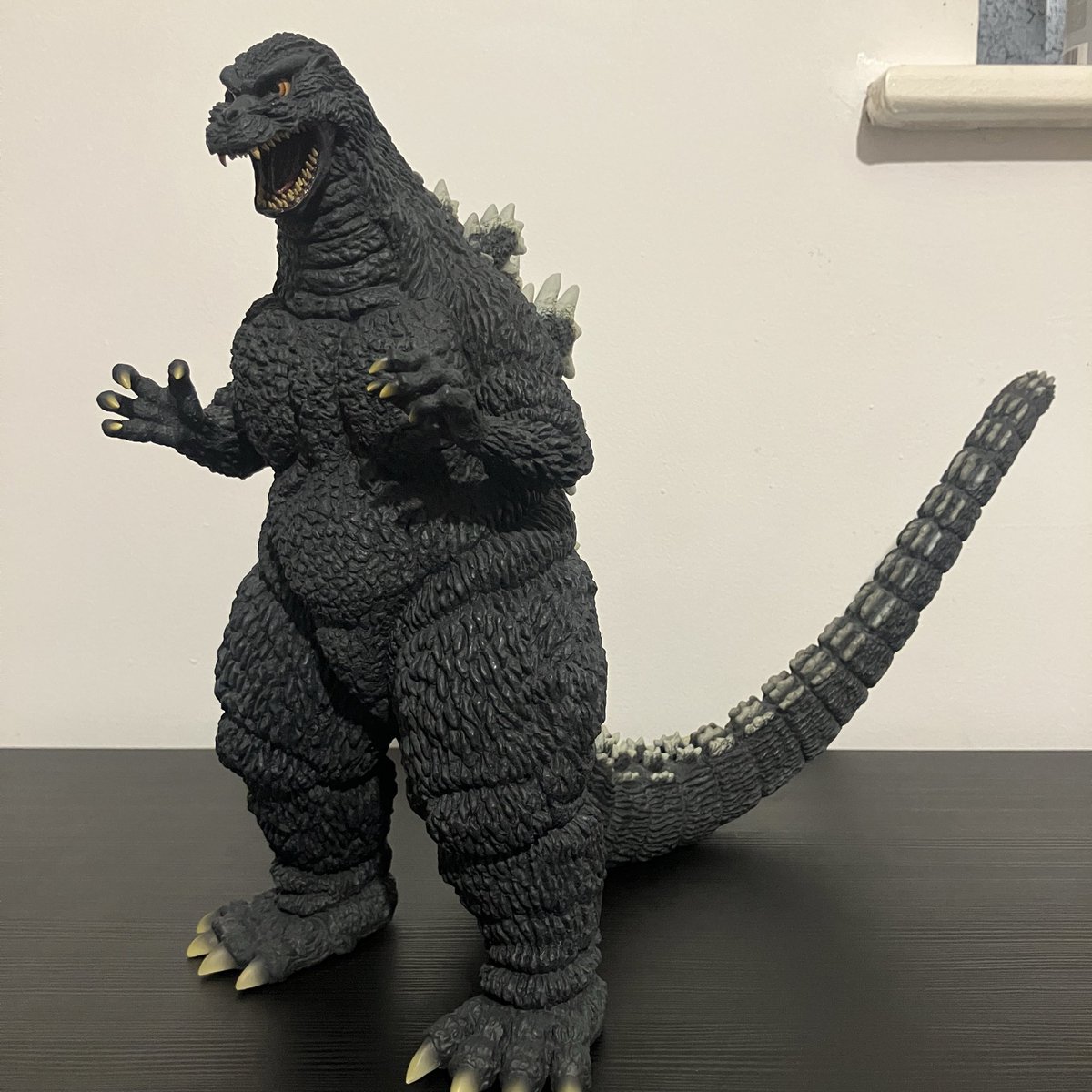 Kuuusou83's tweet photo. 東宝30㎝シリーズ ゴジラ(1993) 一般流通版

#ゴジラVSメカゴジラ #ゴジラ #godzilla #xplus #東宝30cm https://t.co/mHdpLkpKDG