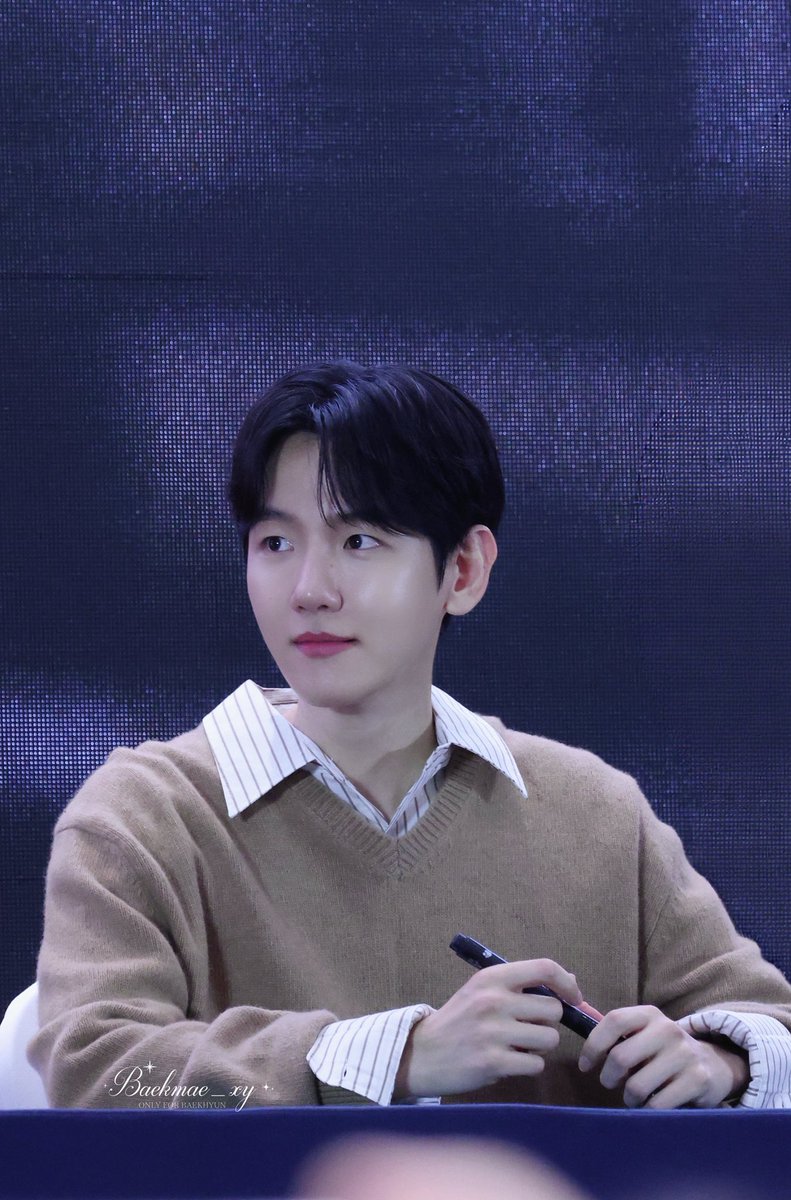 Baekmae_xy's tweet photo. 260912 Shanghai 팬사
🤎🤎
@B_hundred_Hyun @BAEKHYUN_INB100  
#BAEKHYUN #백현 #ベッキョン #伯贤 https://t.co/U4fWz0LD3c