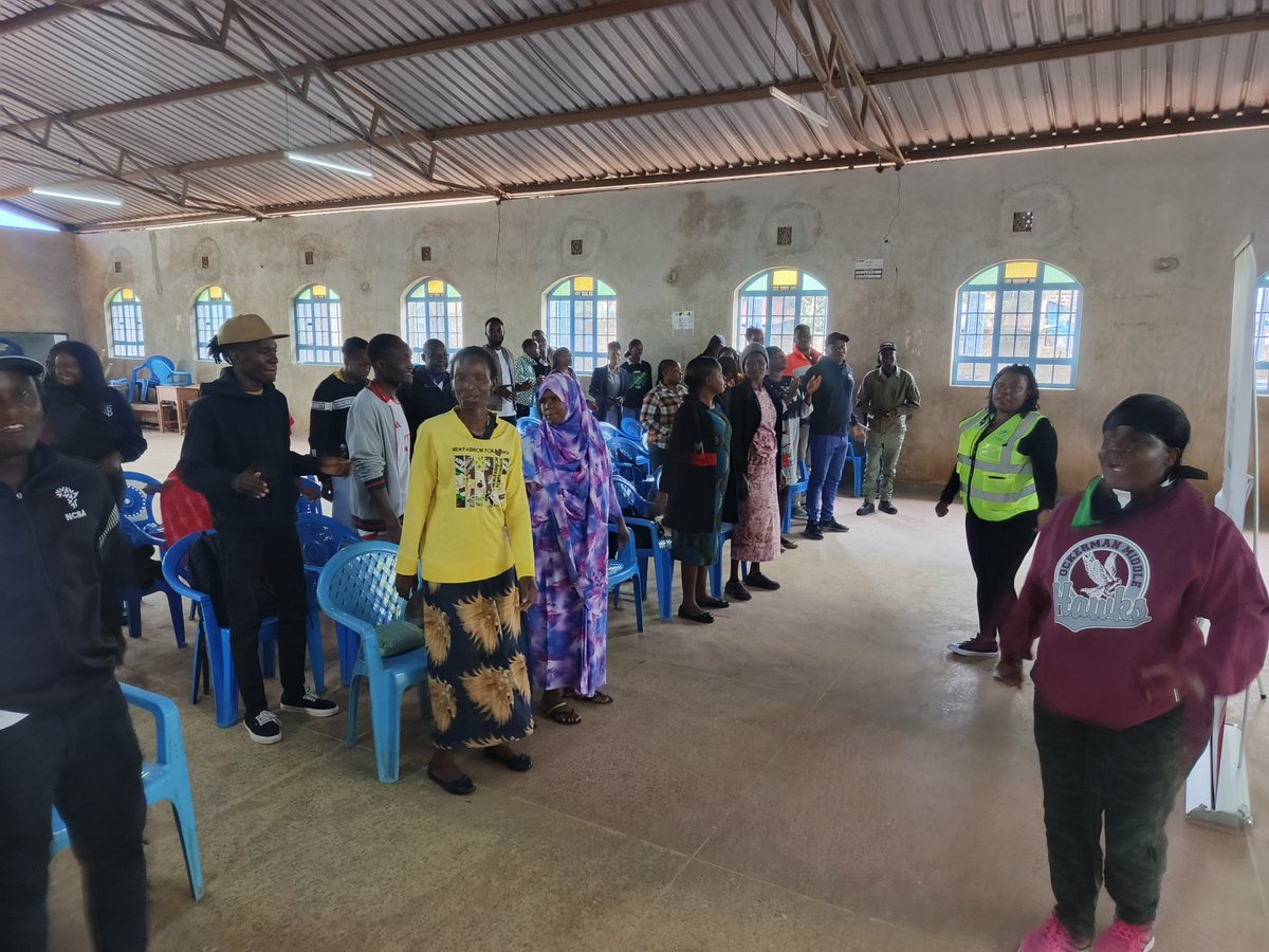 wateulecenter's tweet photo. Today, young people and women are creating space to share experiences, identify risks and develop solutions for peaceful participation in the electoral process. Their voices matter.

#ElectionsBilaNoma
Our Vote. Our Voice. Our Peace. https://t.co/3pdbbKEm6Q