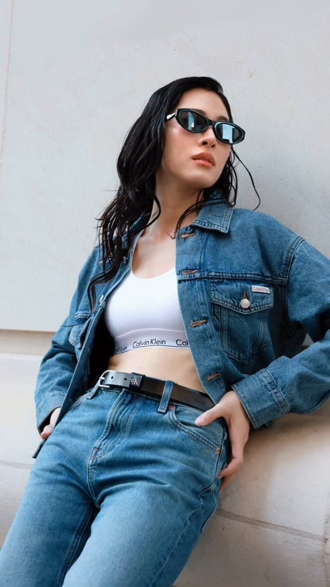 LingOrm_BH's tweet photo. ให้เลยอะ คนที่ฮอตที่สุดในมหานครนิวยอร์ก 🫠🔥💙🫪🤍 

Cr. IG: gannphoto

LINGLING APAC FACE OF CK
#CalvinKleinSS27xLINGLING 
#LinglingkwongxCalvinklein #CalvinKleinSS27 #LinglingKwong
@CalvinKlein @linglingsirilak https://t.co/EAVOrZ1hyb