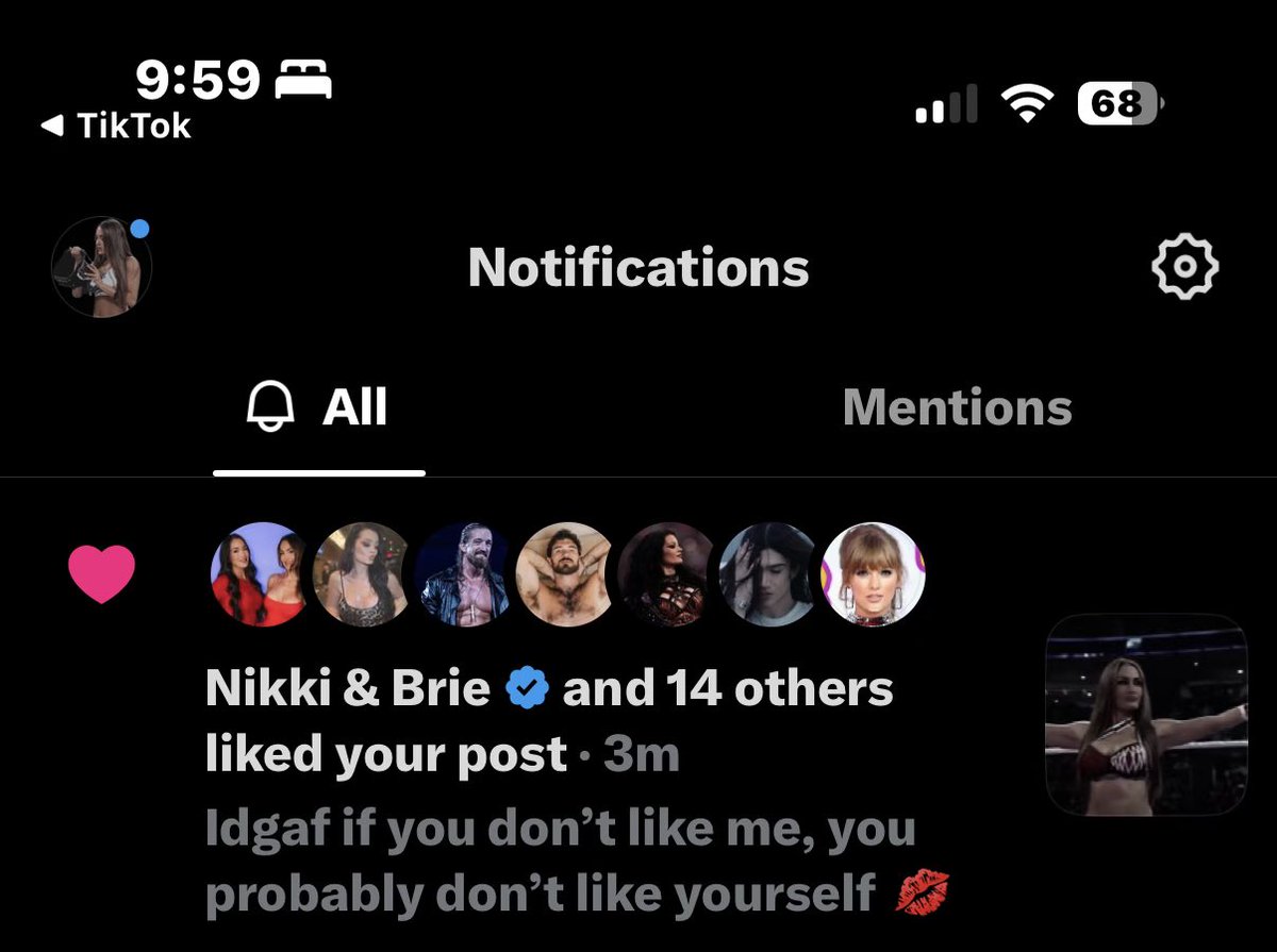 FEARLCSSBELLA's tweet photo. ||. PAUSE?! Y’ALL I AM FREAKING OUUUT https://t.co/qFQgx11CYV