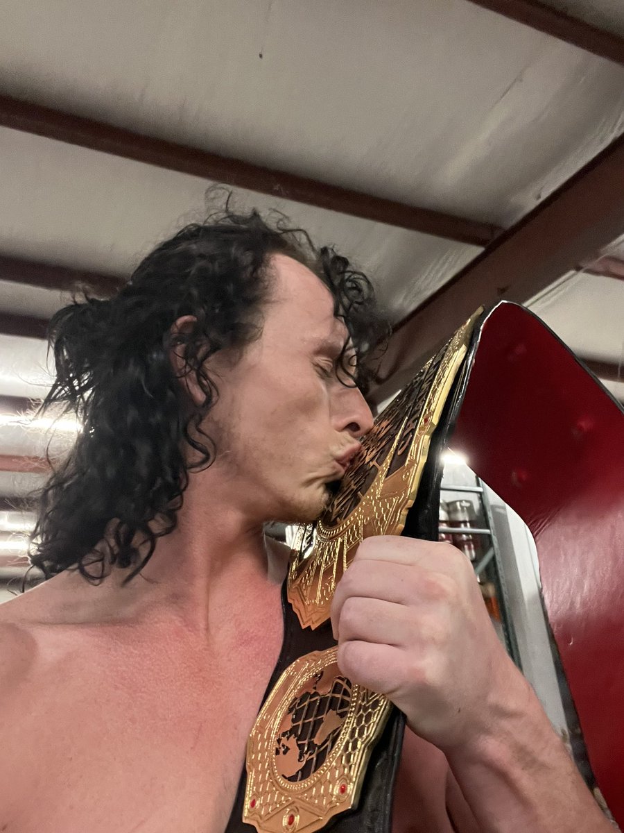 ConnorHopkins98's tweet photo. #AndNew

Suck it, nerds. https://t.co/lFtjp0dE7z